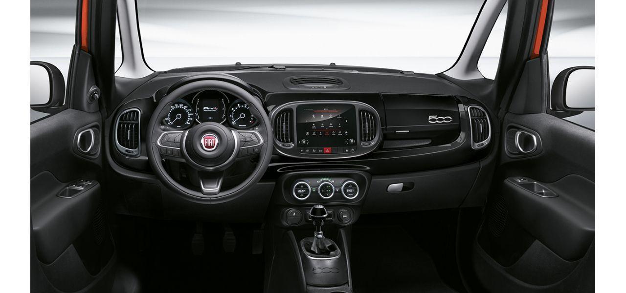 Fiat 500 L interni