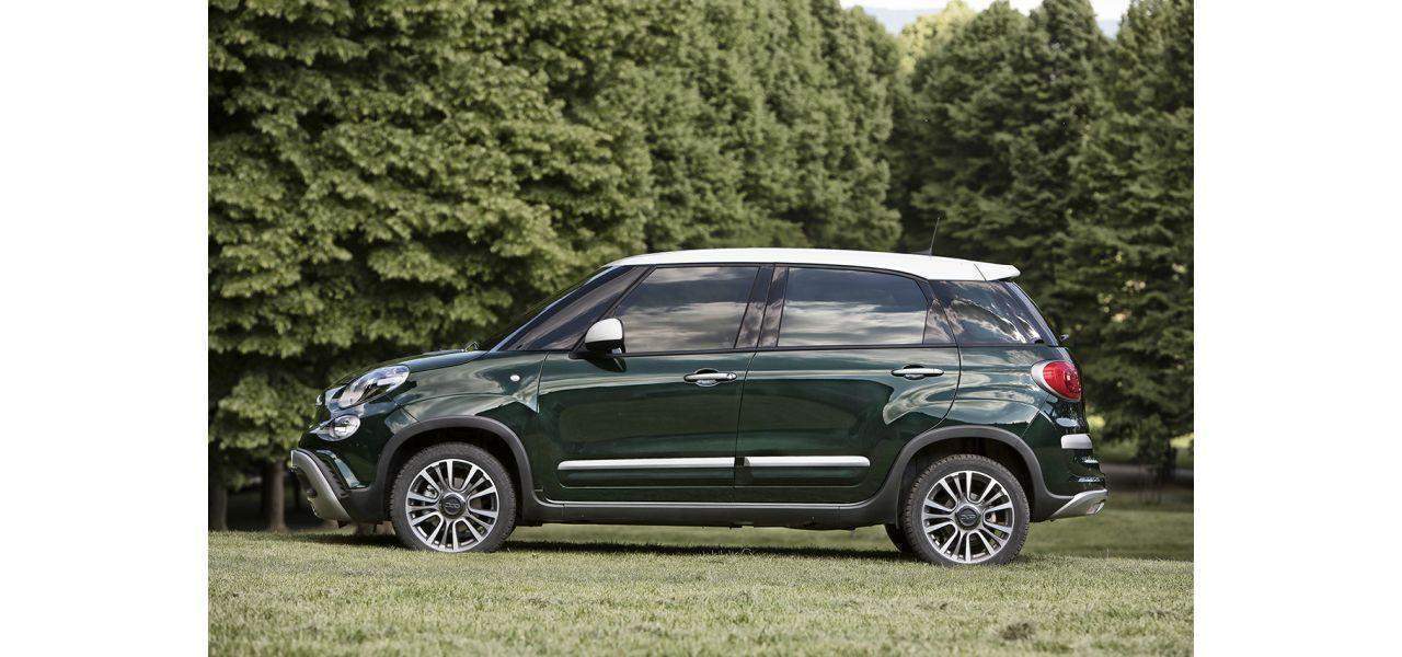 Fiat 500 L Cross colore verde toscana