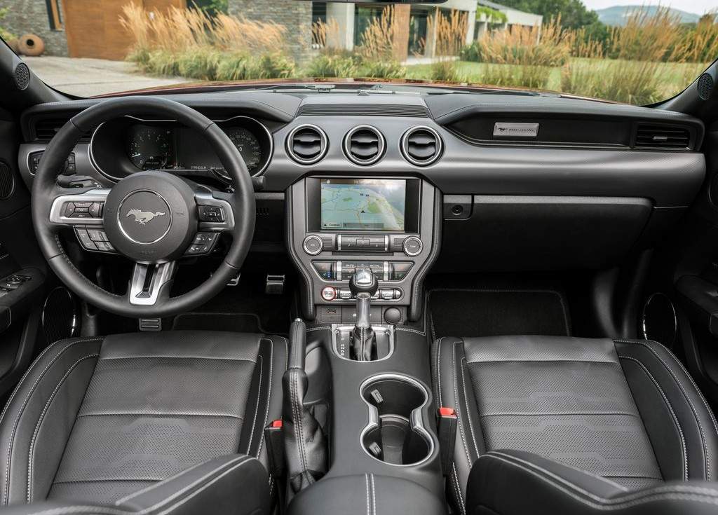 Ford Mustang Convertible