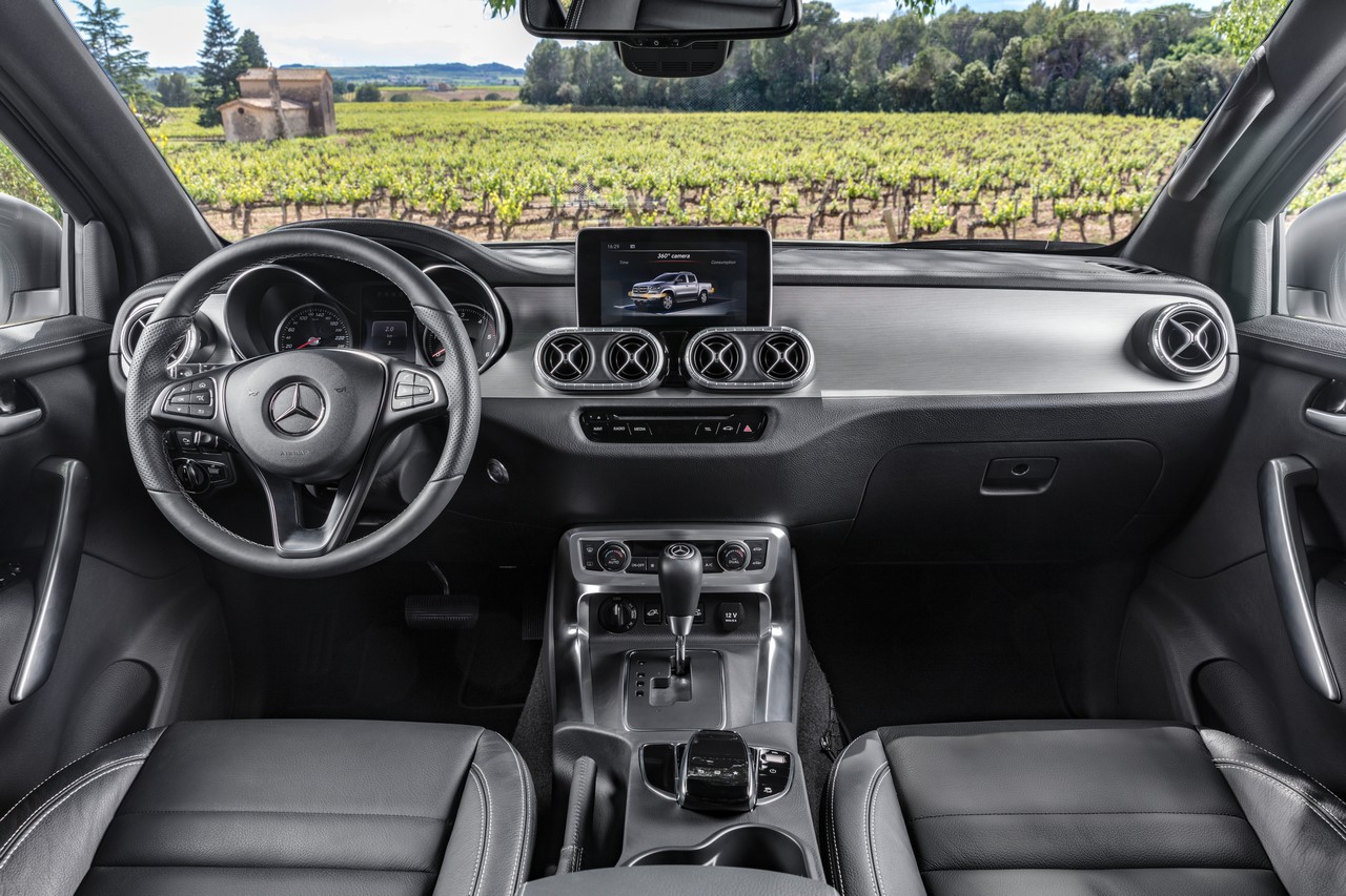 Get Pick Up Mercedes Classe X Interni PNG