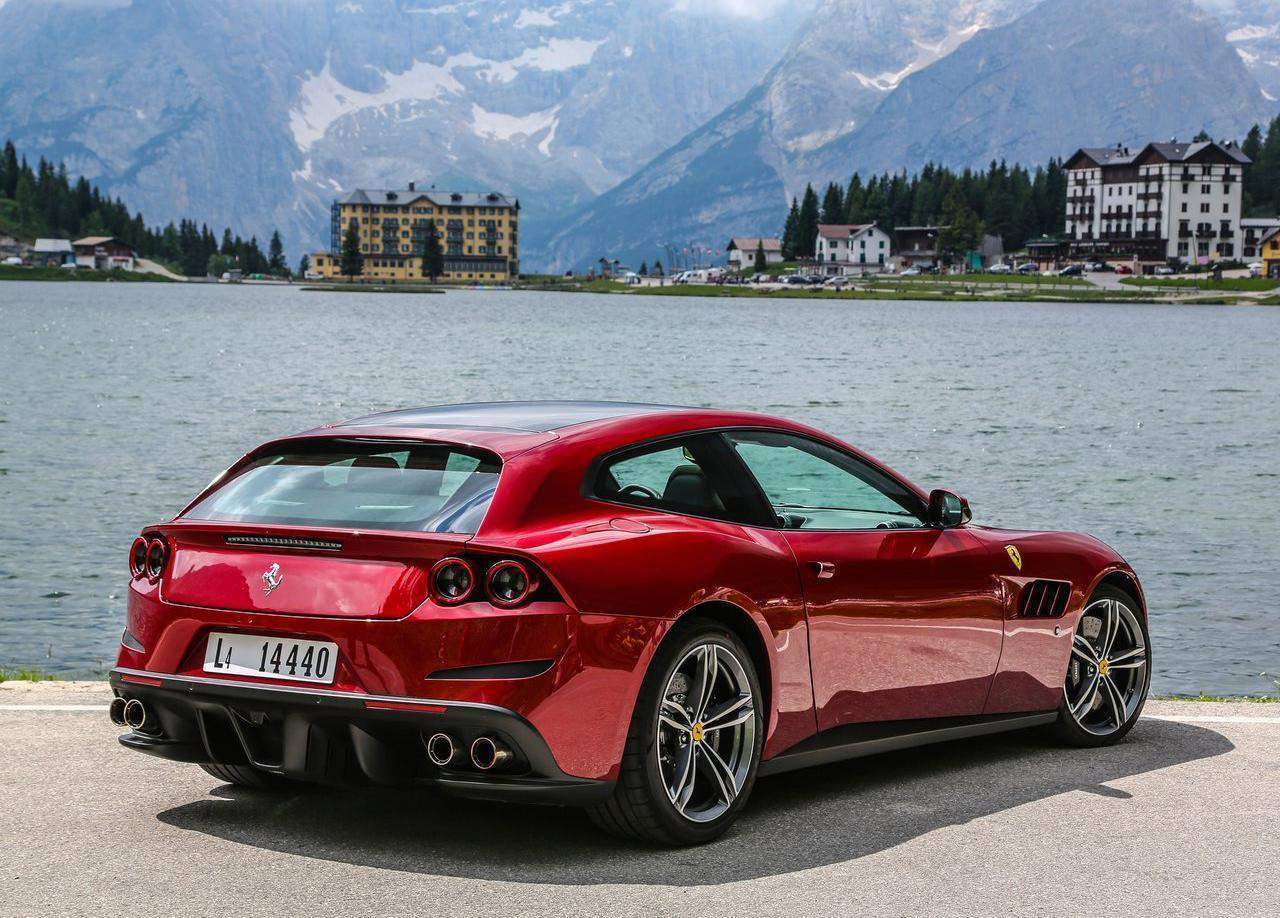 Ferrari GTC4Lusso