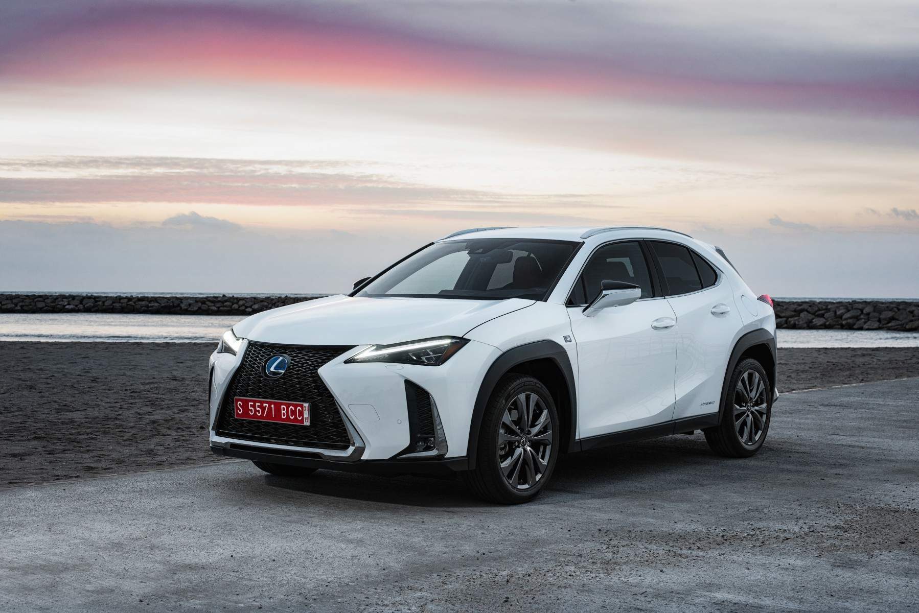 lexus ux