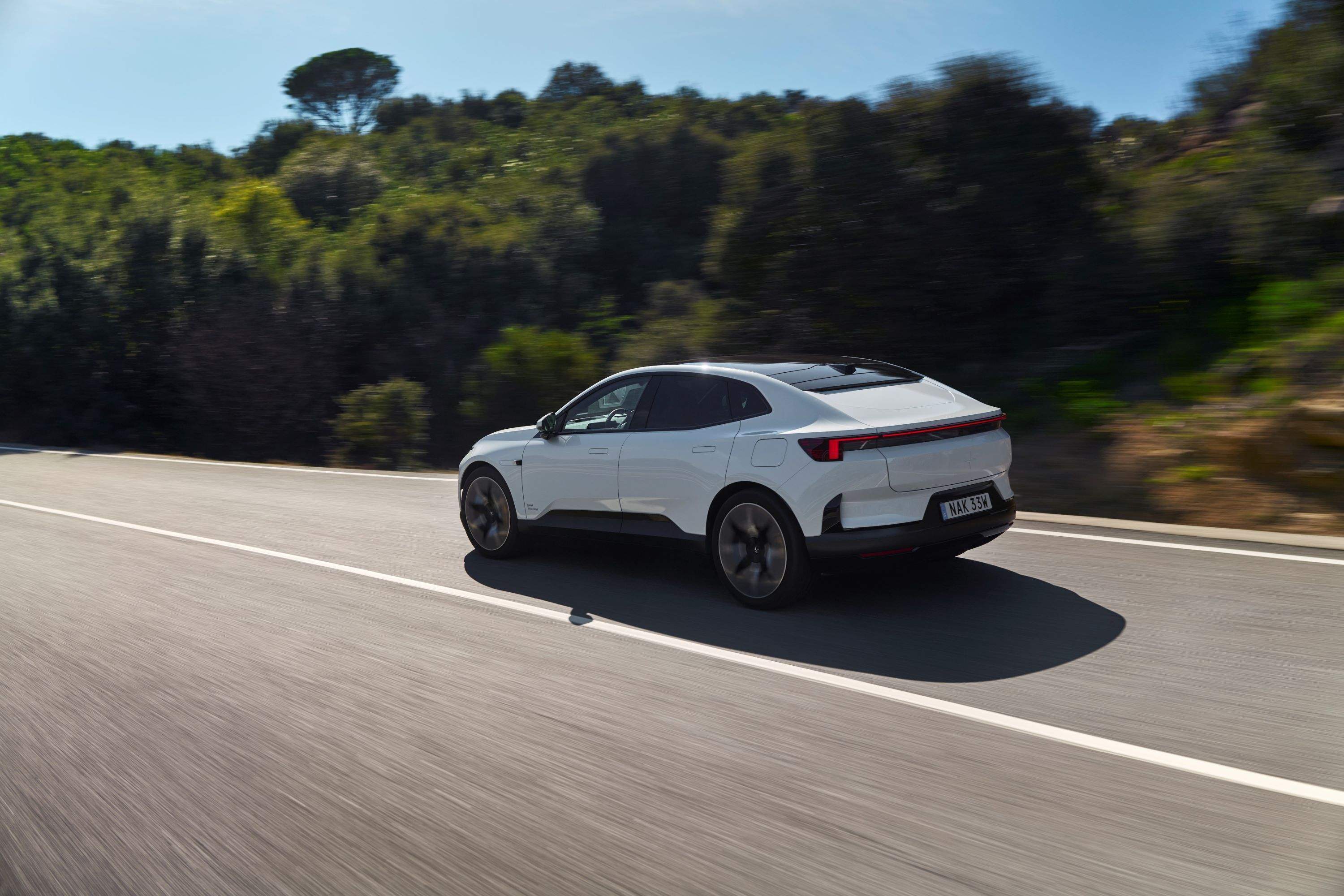 Polestar 4 2