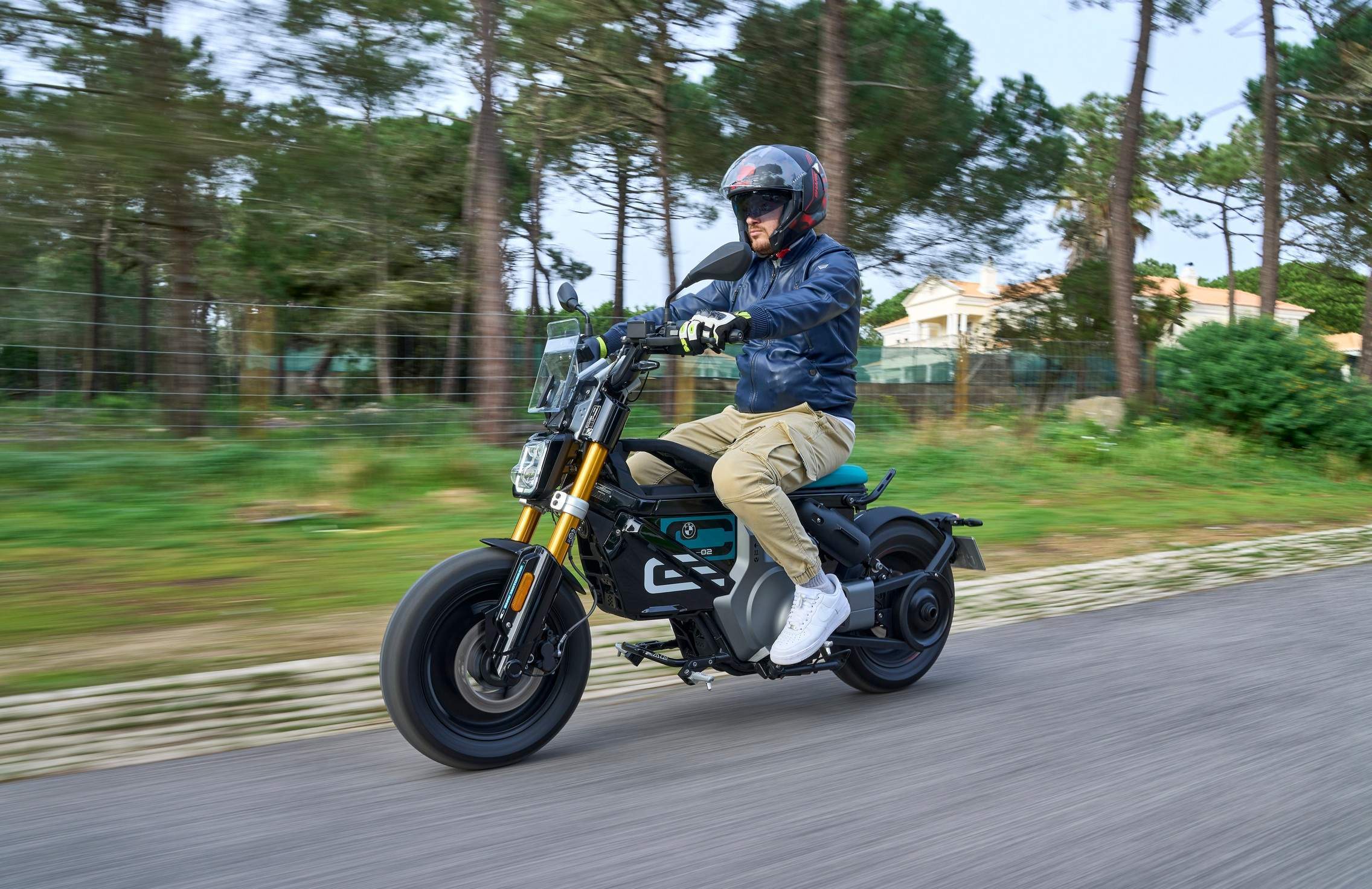 BMW CE 02