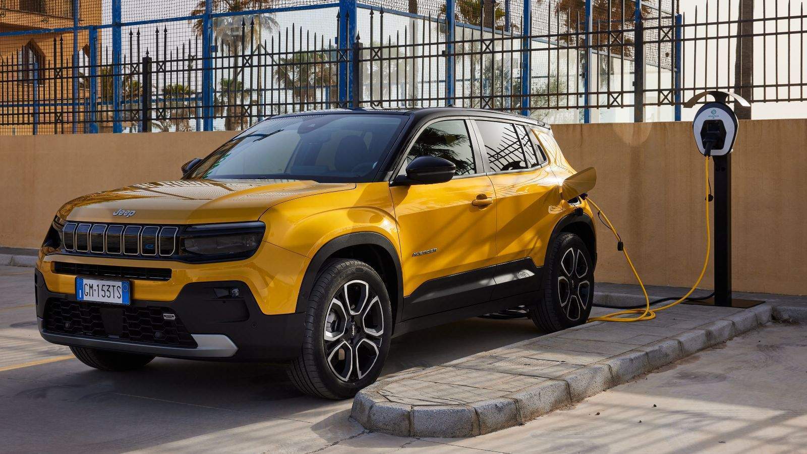 jeep avenger plug in