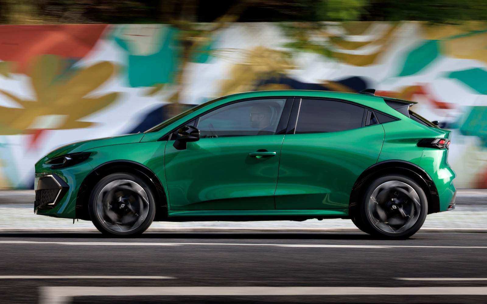 renault clio 2026 ibrida cambio automatico