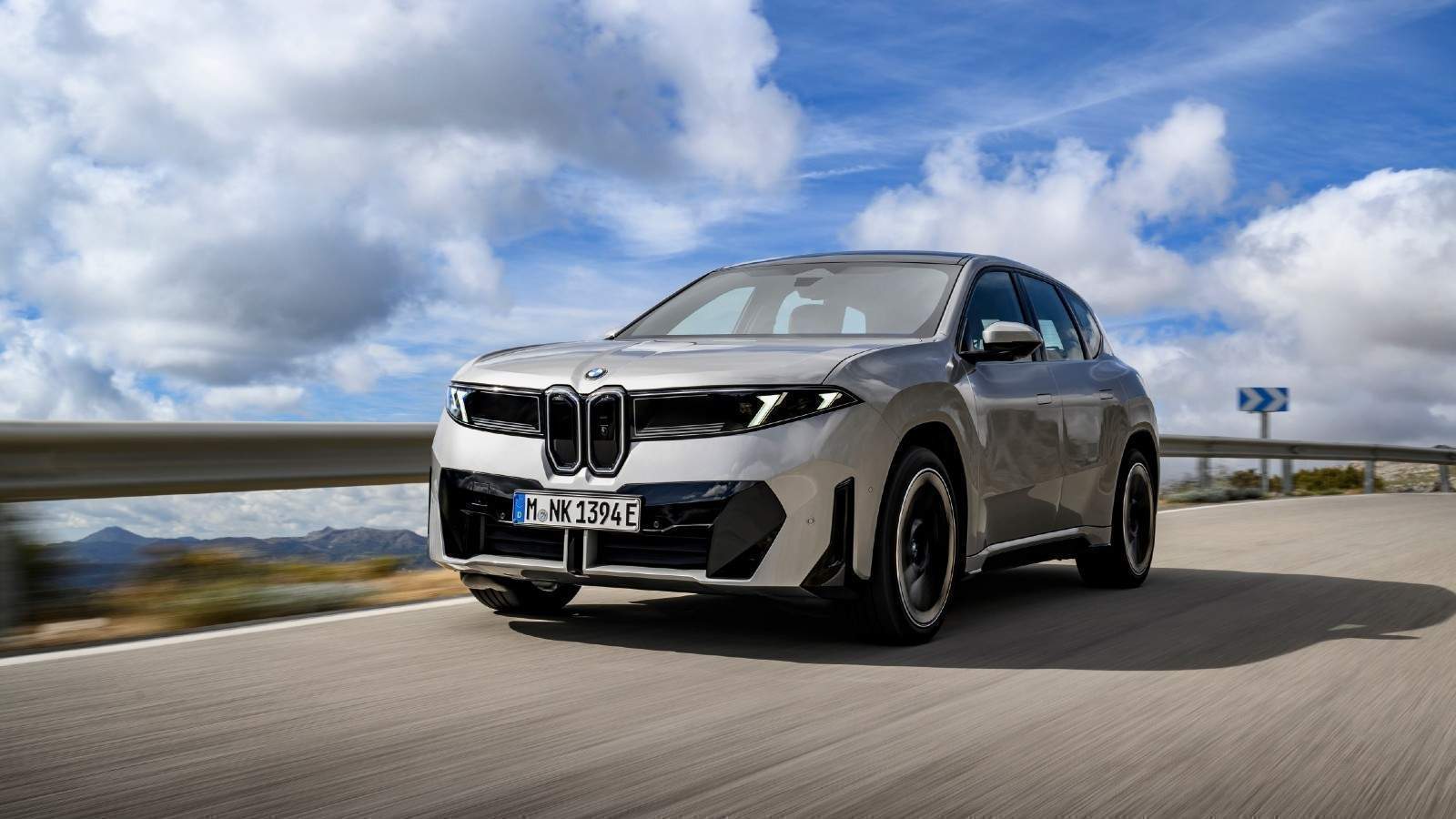 suv elettrico bmw ix3