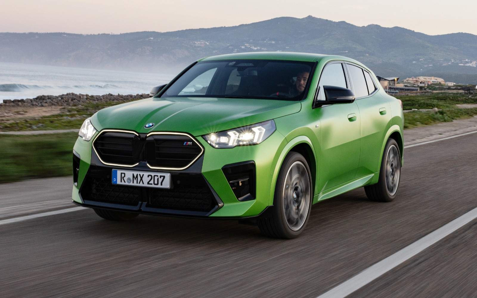 BMW X2